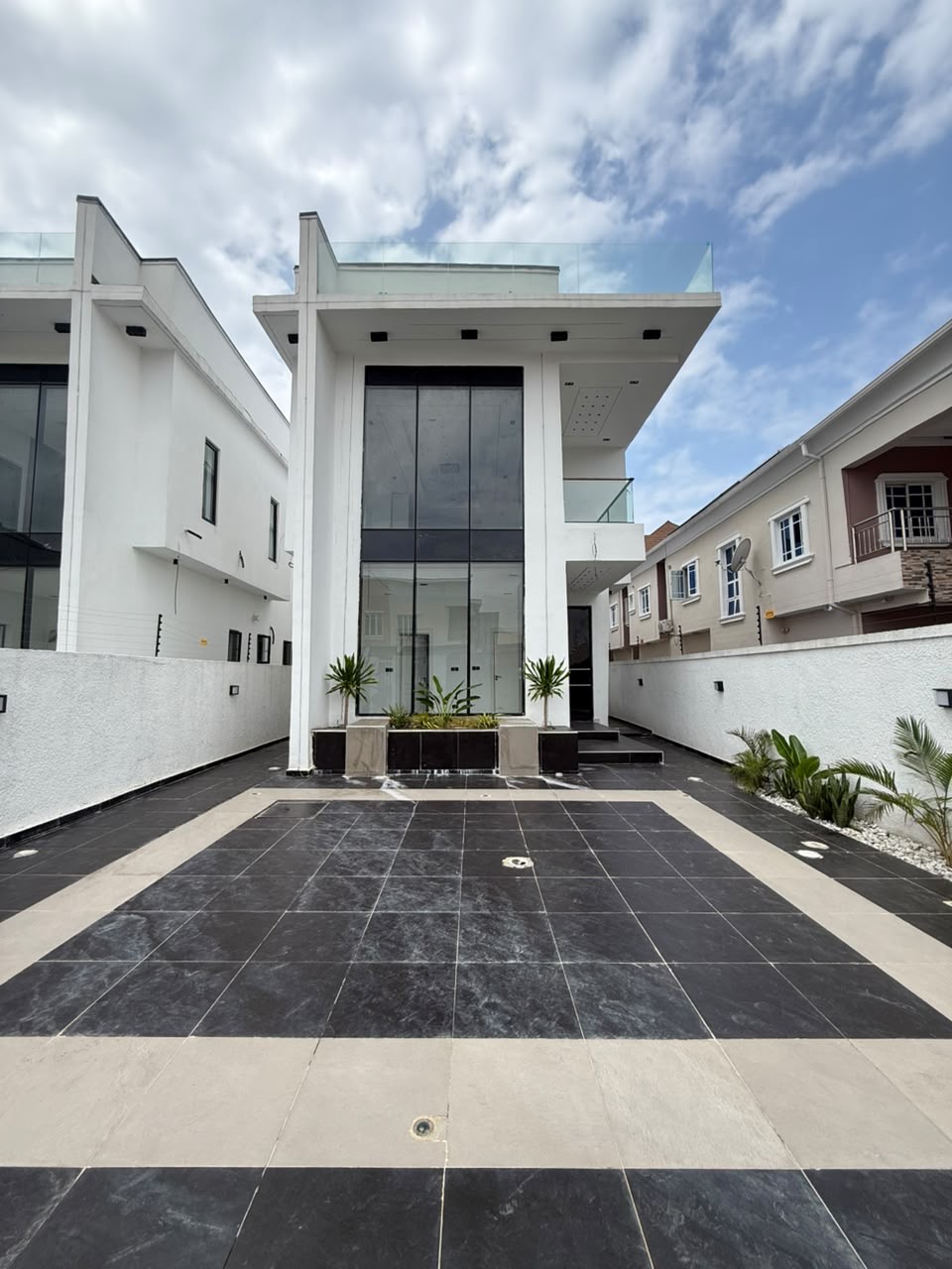 Newly Built 5-Bedroom Fully Detached Duplex in Ikota — main image